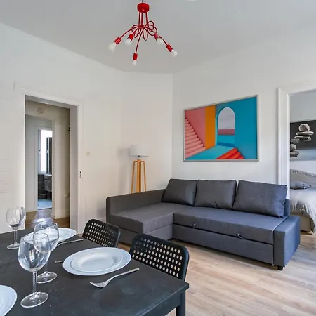 Confortable A 10 Min Du Marche De Noel Apartment *
