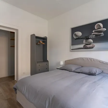 Ideal Pour Visiter